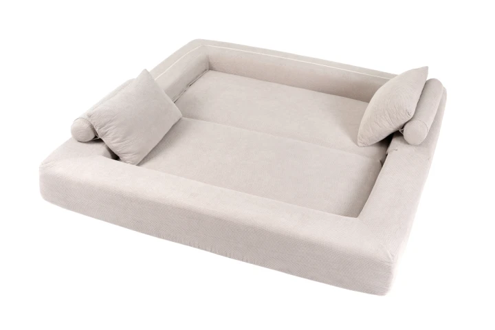 PUFLO Velvet jako sofa lounge po rozłożeniu.png